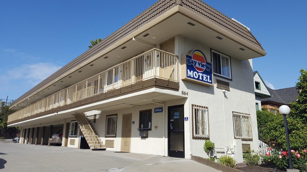 Bayview Motel Емеривил Екстериор снимка
